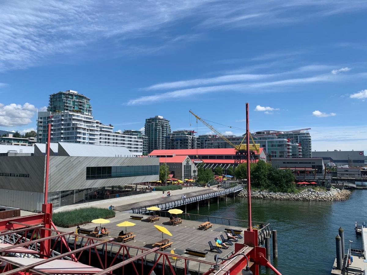 The Lonsdale Quay Hotel Βόρειο Βανκούβερ Εξωτερικό φωτογραφία
