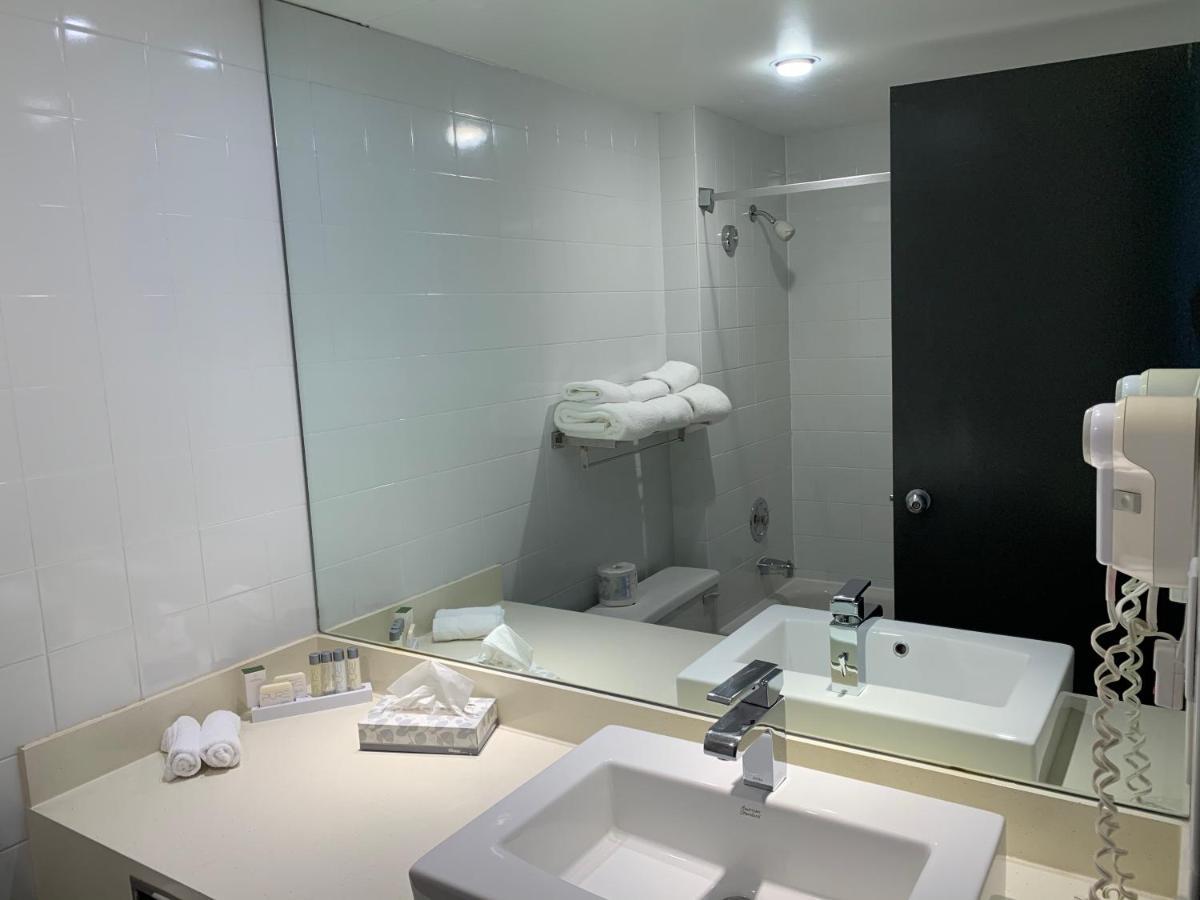 The Lonsdale Quay Hotel Βόρειο Βανκούβερ Εξωτερικό φωτογραφία