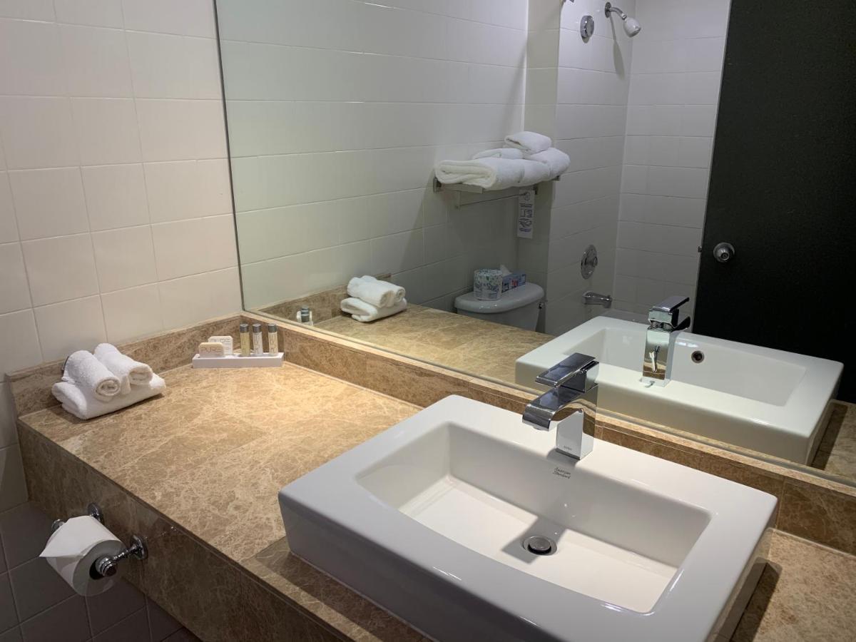 The Lonsdale Quay Hotel Βόρειο Βανκούβερ Εξωτερικό φωτογραφία
