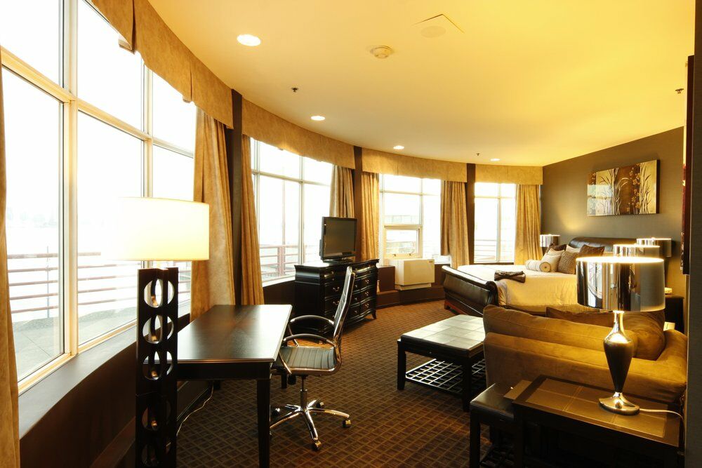 The Lonsdale Quay Hotel Βόρειο Βανκούβερ Εξωτερικό φωτογραφία